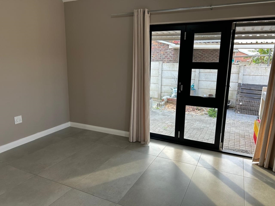To Let 2 Bedroom Property for Rent in Parsons Ridge Eastern Cape